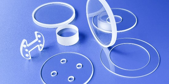 簡述光學玻（bō）璃表麵（miàn）清洗劑的（de）特點和應用場景