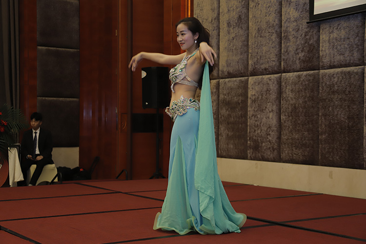 午夜免费视频（ěr）材料年會09