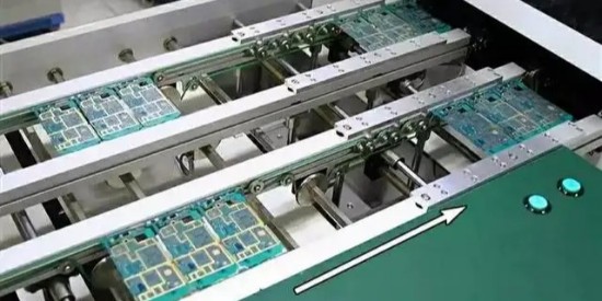 助焊劑殘留用什麽清洗，當然選（xuǎn）助焊劑清洗劑了