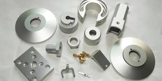 去除鋁合金工件油汙與拋光蠟（là）使用專用清洗劑更方便