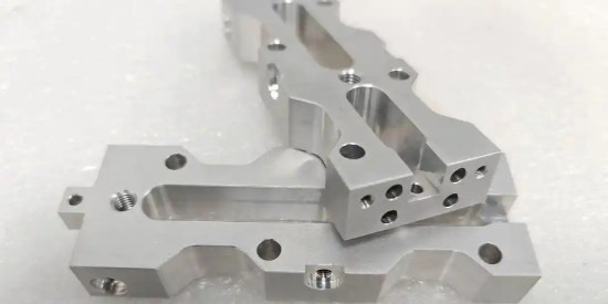 關於這款鋁合金氧化膜清洗劑的大（dà）作用