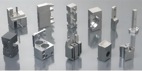 選擇（zé）使用（yòng）超聲波油汙清洗劑的三大特（tè）點