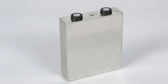 為什麽鋁殼電（diàn）芯衝壓拉伸油汙不用碳氫（qīng）清洗劑