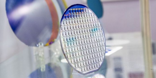 矽晶片（piàn）專用（yòng）清洗劑在電子產業中的作用和意義