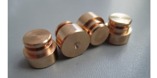 選（xuǎn）擇銅除蠟水（shuǐ）去除（chú）銅材拋光後蠟（là）垢殘留