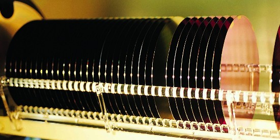 企業晶圓劃片工藝就（jiù）用金剛線切割冷卻液