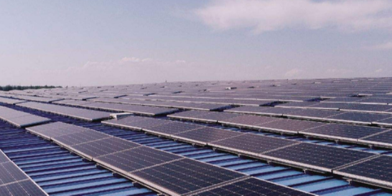 如何利用太陽能光伏清洗劑提高電池板的壽命（mìng）和發電效率